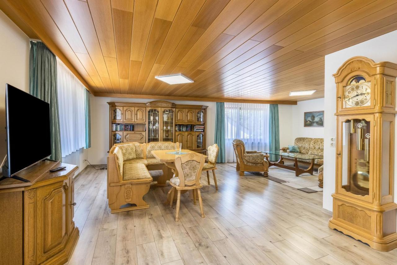 B463 Penthouse Appartement Albstadt Buitenkant foto